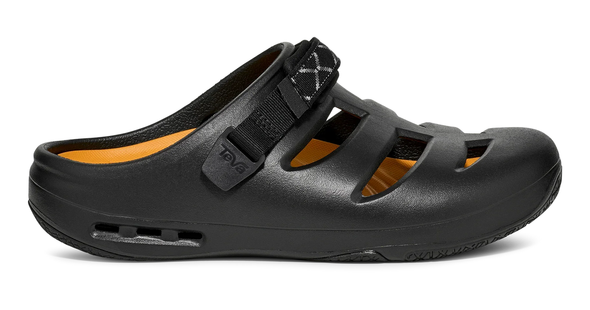 ApreAqua Closed-Toe Water Sandal