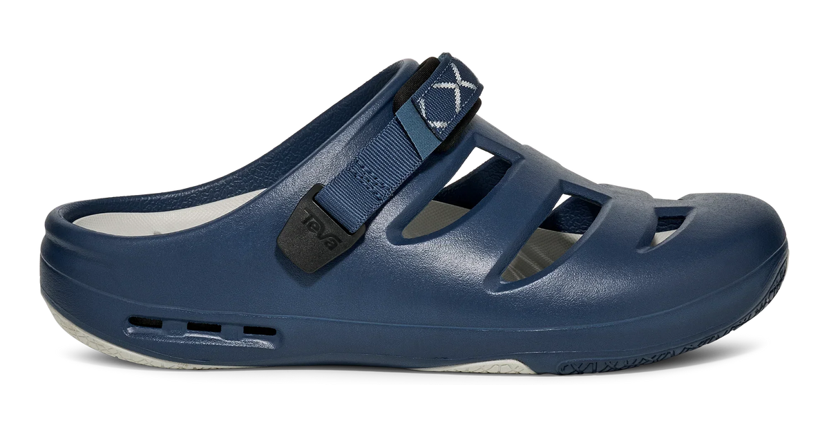 ApreAqua Closed-Toe Water Sandal